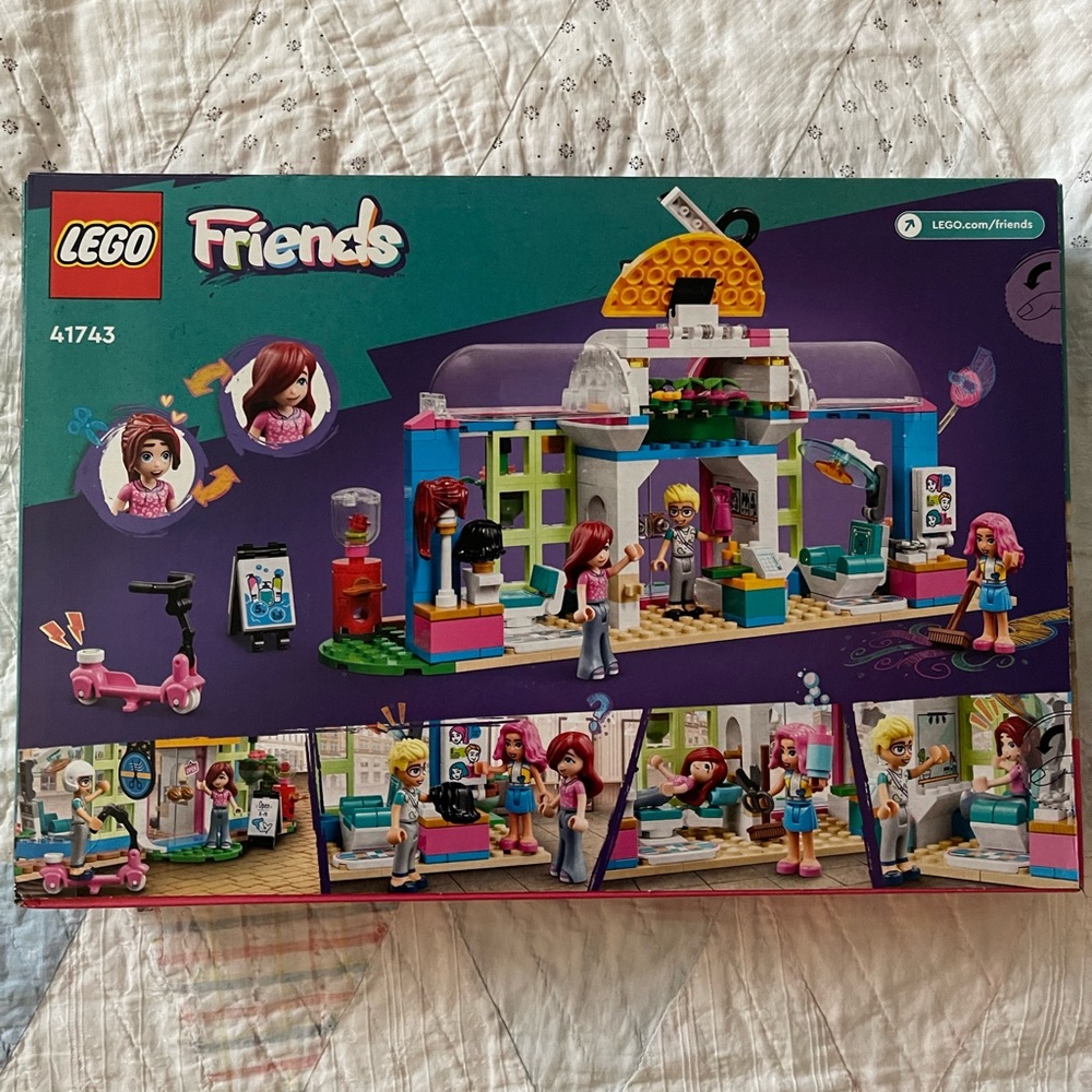 New Lego friends hair salon set 41743  401 pieces
